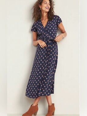 Old Navy Wrap-Front Midi Dress Women’s Medium Navy Floral Tie Waist Boho